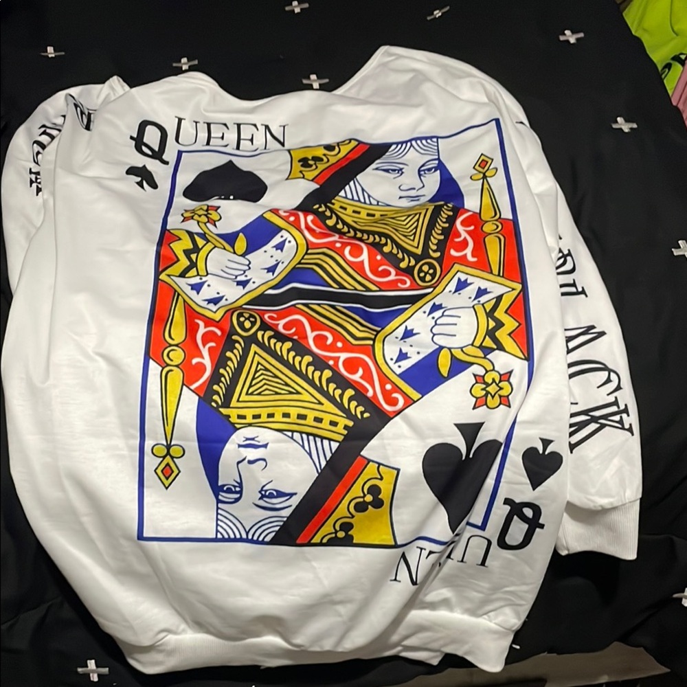 Queen of Spades Graphic Sweatshirt